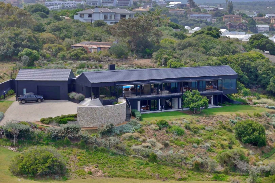 4 Bedroom Property for Sale in Stilbaai Wes Western Cape